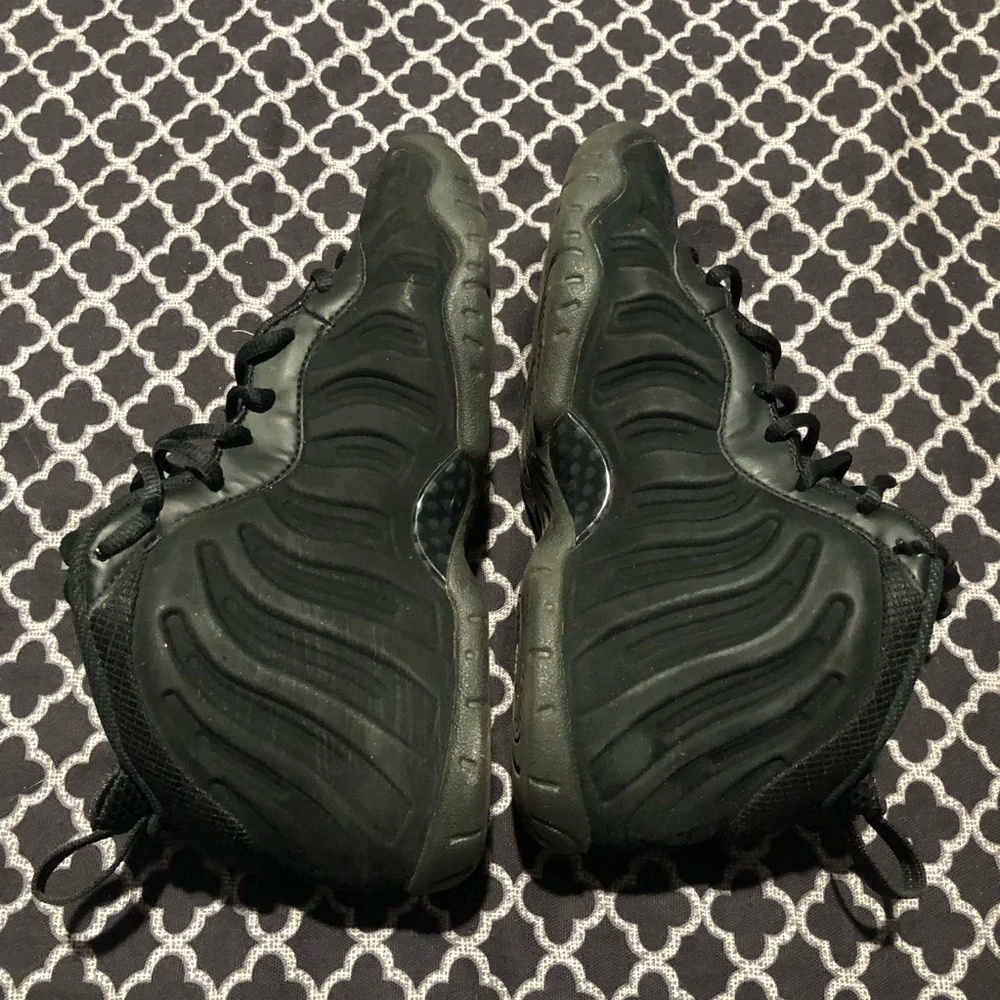 Nike Air 2014 Foamposite Black Anthracite Little Posite One GS Sz 7Y 644791-003